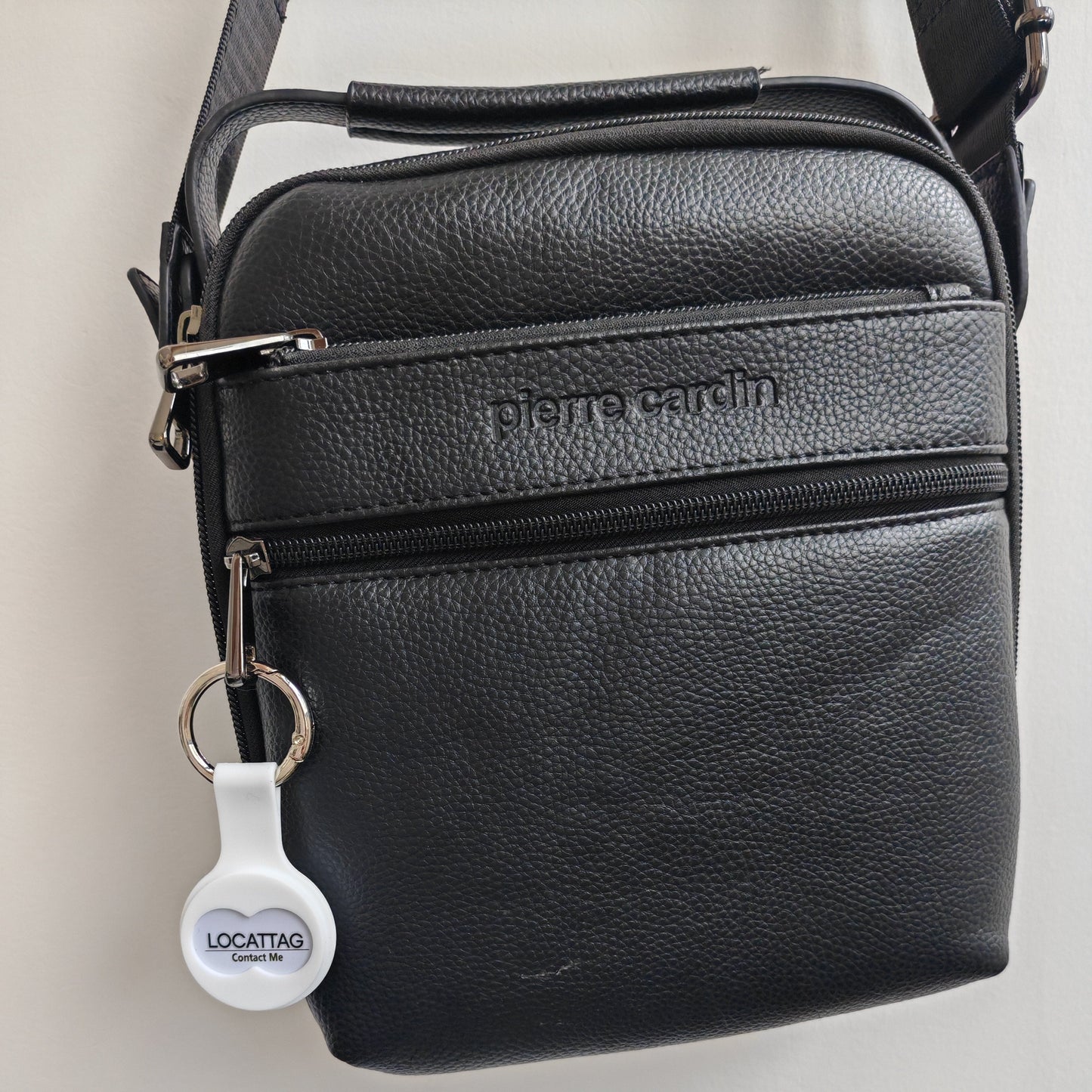 Locattag Wireless electronic devices for locating and tracking personal objects, wallets, backpacks, luggage
